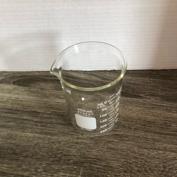 Pyrex 400 ml Glass Beaker - Picture 2 of 8